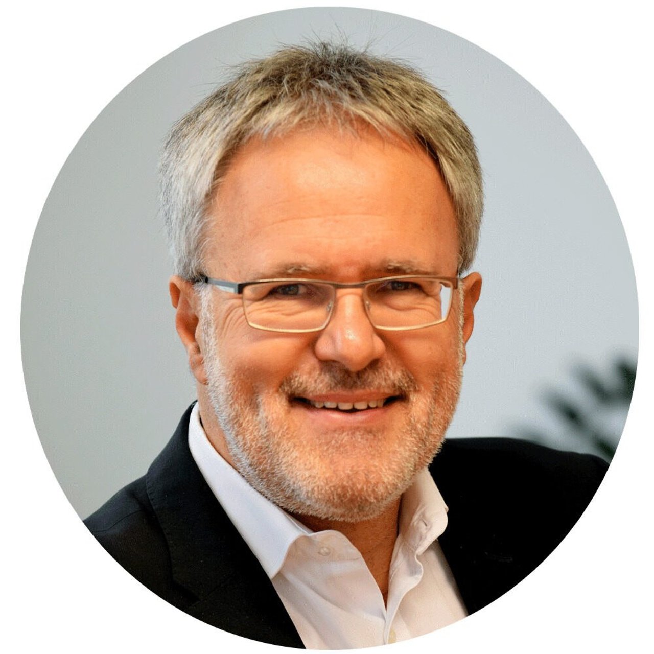 Martin knispel referent