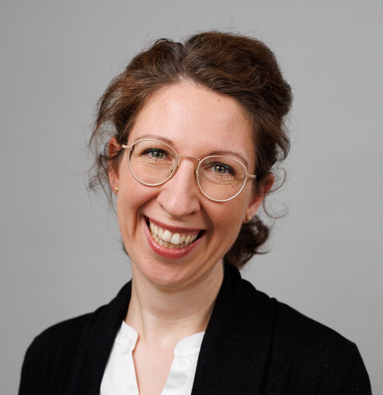 IJM Teamporträts 4x5 015 Judith Stein