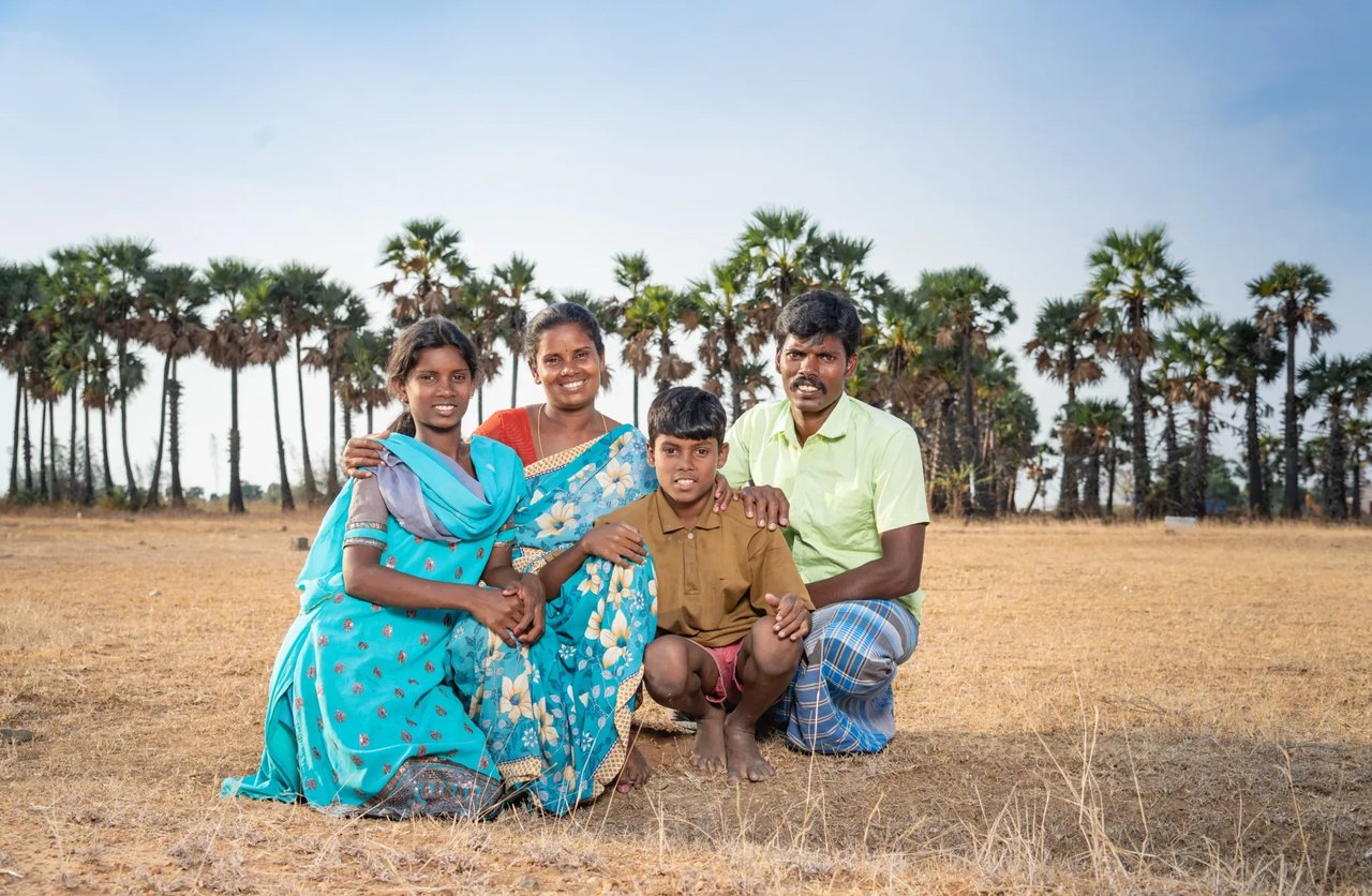 201904 CHE Mahalingam Brick Kiln Family 10